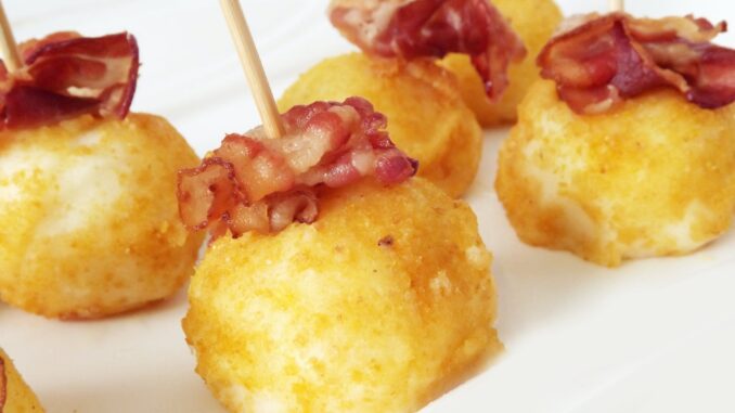 EASY MASHED POTATO CROQUETTES